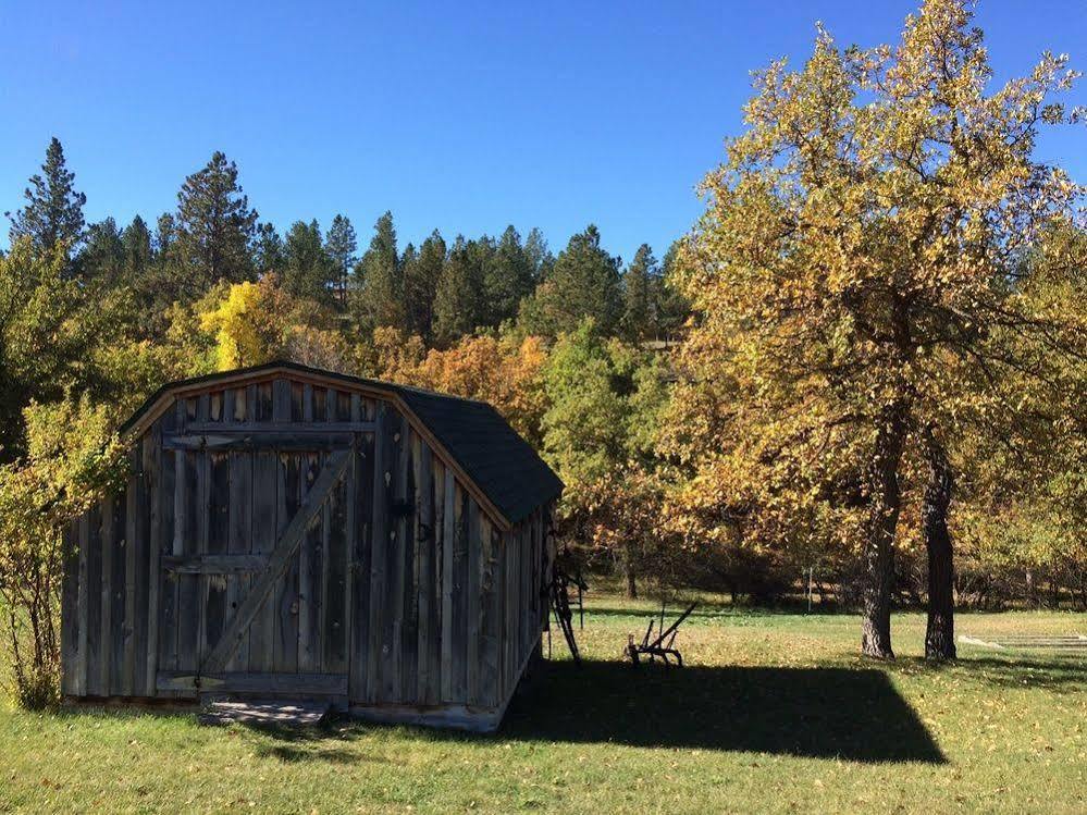 Lytle Creek Inn Bed And Breakf Devils Tower Eksteriør bilde